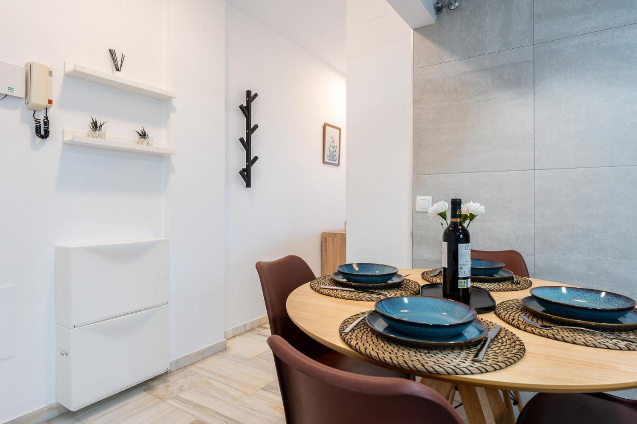 Benalmadena Beachfront Retreat Big Balcony And City Sea Views Lejlighed Eksteriør billede