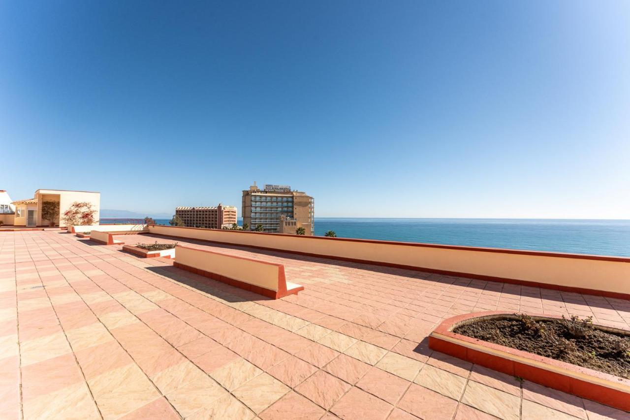 Benalmadena Beachfront Retreat Big Balcony And City Sea Views Lejlighed Eksteriør billede